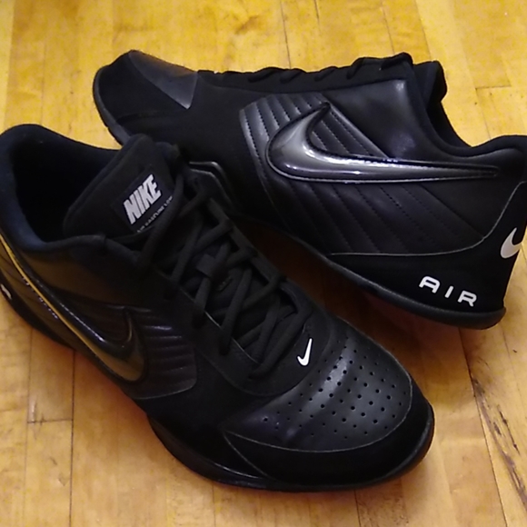 nike air baseline low black